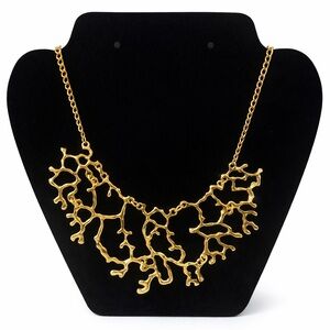 Elegant Gold Necklace